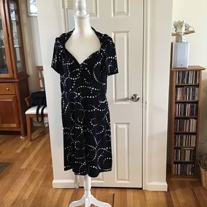 Spense Black & White Polka Dot Pattern VNeck Dress